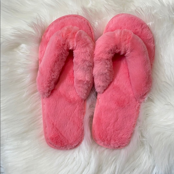 NWT 789 M L rose pink fluffy thong slides slippers - Picture 3 of 16